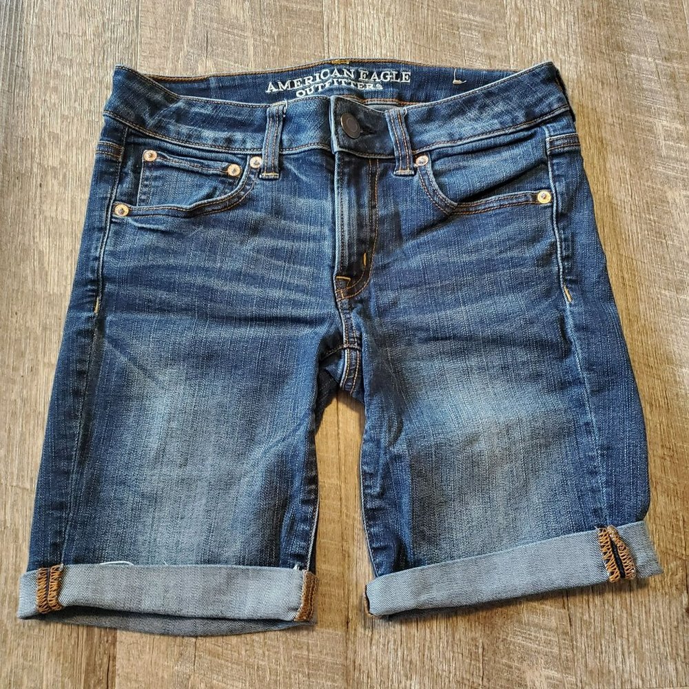 American Outfitters Juniors Size 2 Dark Jean/Denim Bermuda Shorts Super Stretch